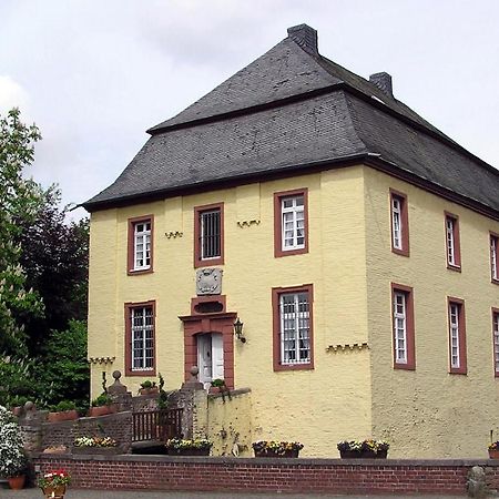Charmante Ferienwohnungen Auf Reitstall Wasserburg Anstel - Ein Ort Zum Wohlfuehlen Und Entspannen Rommerskirchen Ngoại thất bức ảnh