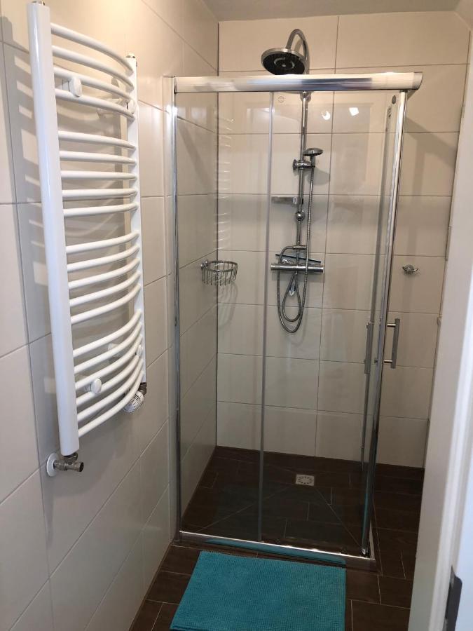Charmante Ferienwohnungen Auf Reitstall Wasserburg Anstel - Ein Ort Zum Wohlfuehlen Und Entspannen Rommerskirchen Ngoại thất bức ảnh